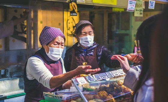 Продуктовый рынок в Японии.